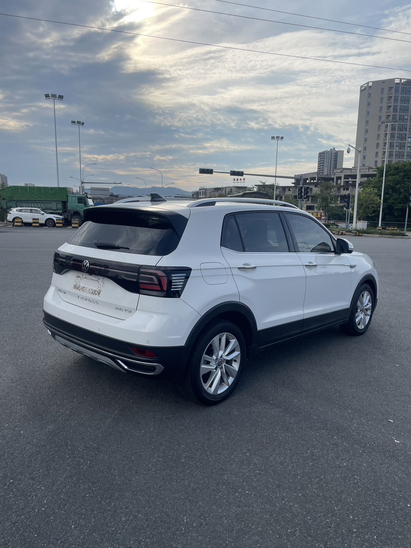 Volkswagen T-Cross 2021 #9 Volkswagen T-Cross 2021 car image #9