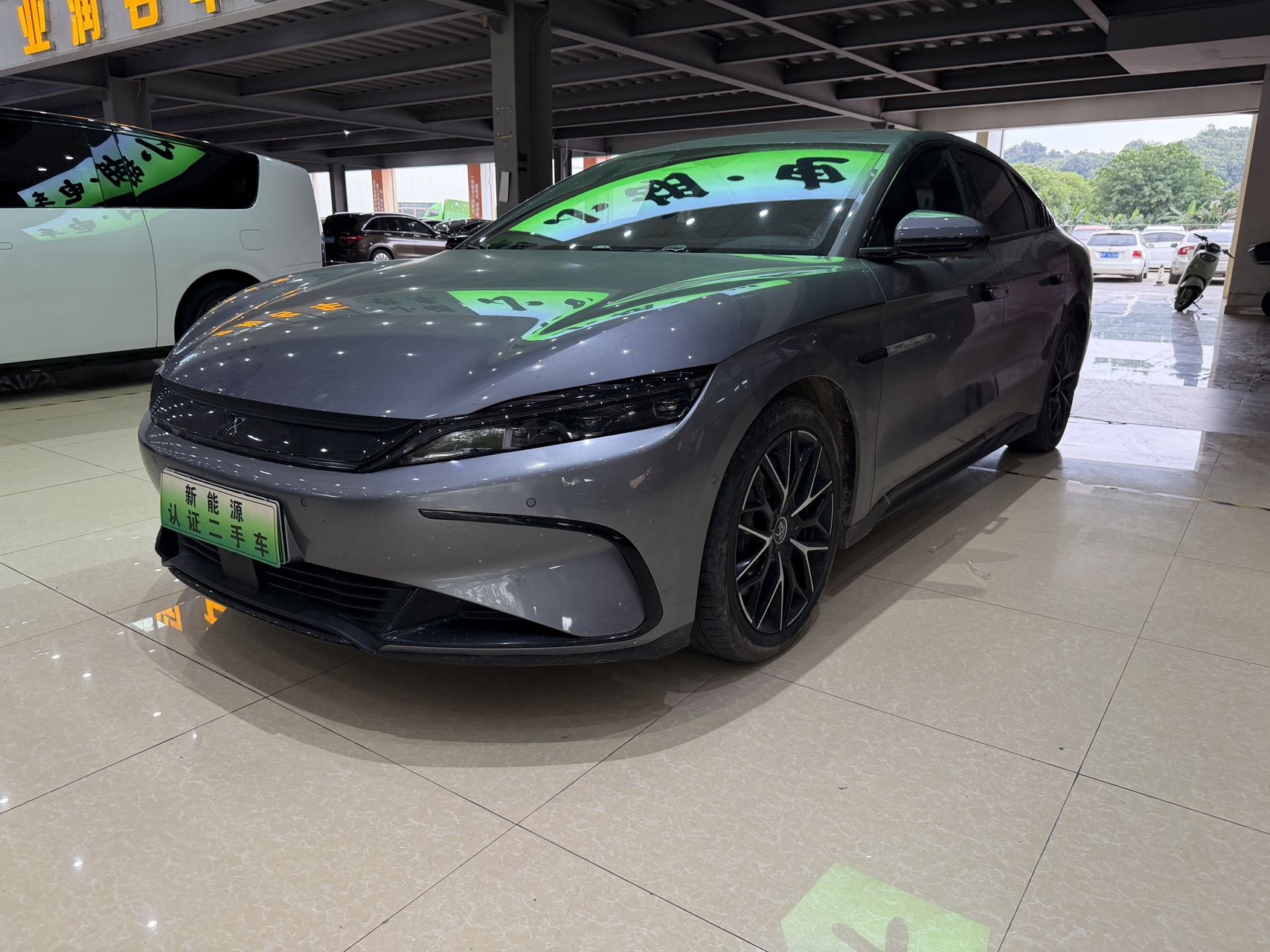 BYD Han 2022 BYD Han 2022 car image