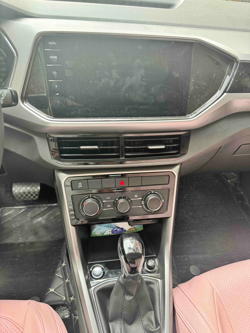 Volkswagen T-Cross 2021 car image #5