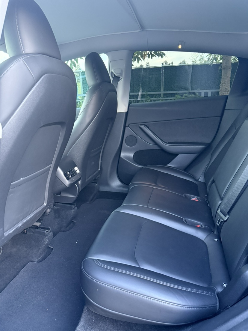 Tesla Model Y 2023 #7 Tesla Model Y 2023 car image #7