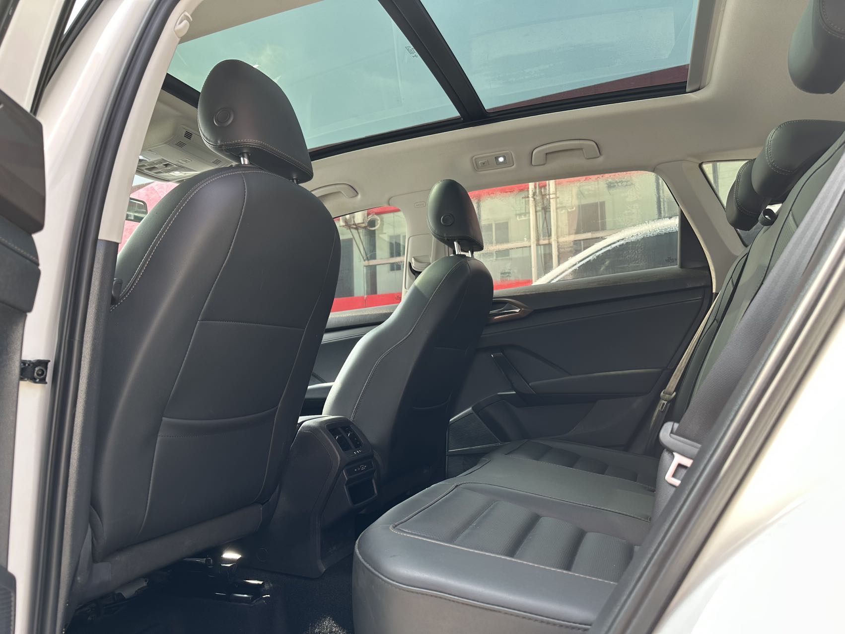 Volkswagen Tharu 2022 car image #12