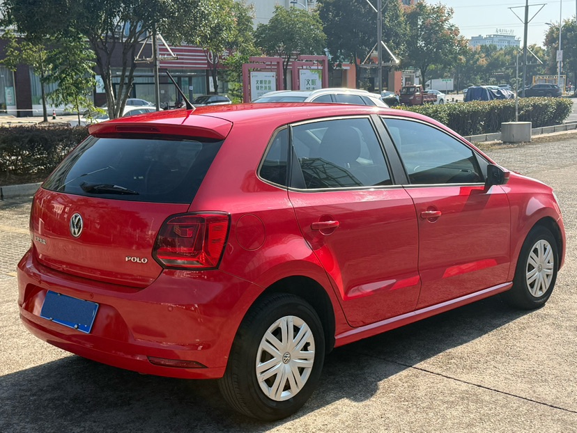 Volkswagen Polo 2018 car image #7