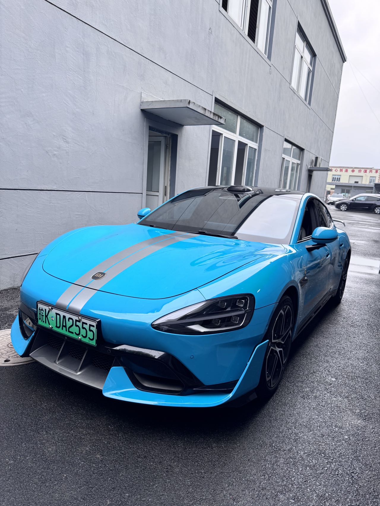 MI SU7 2024 car image 