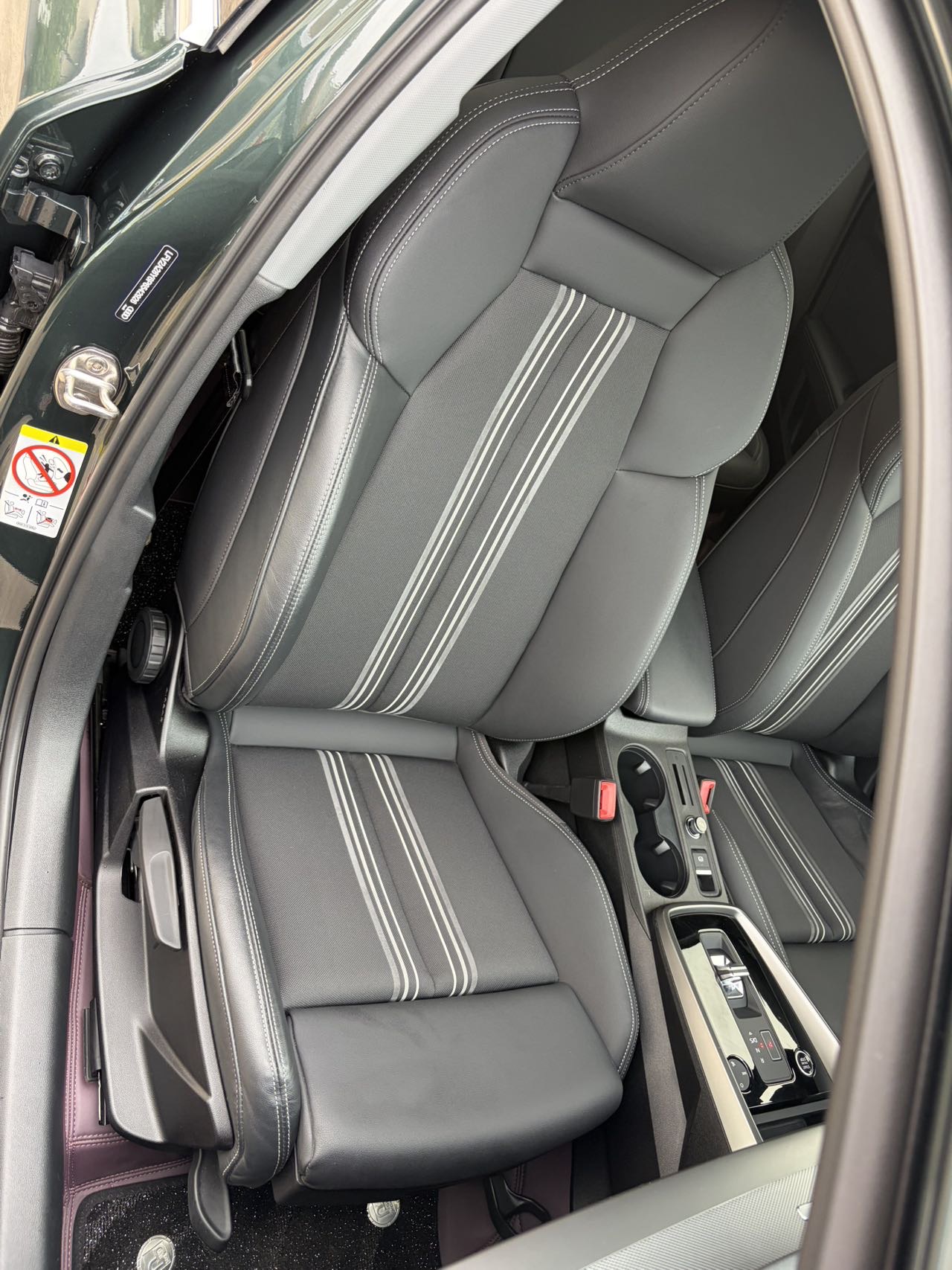 Audi A3 2023 car image #5