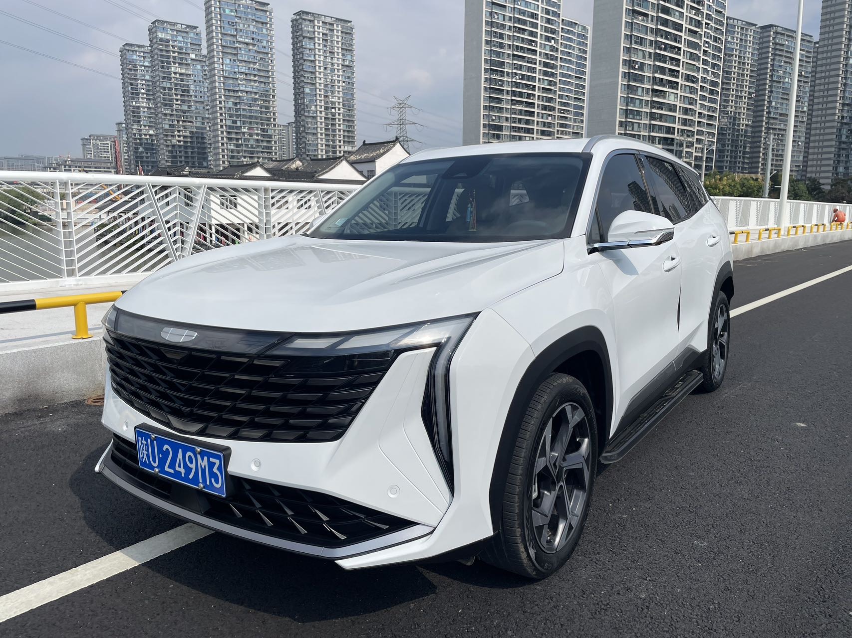 GEELY Boyue L 2023 GEELY Boyue L 2023 car image