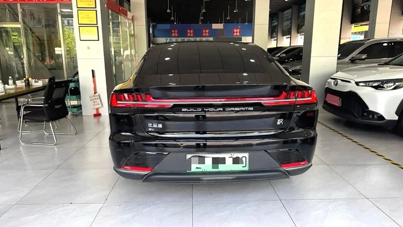BYD Han 2023 #5 BYD Han 2023 car image #5
