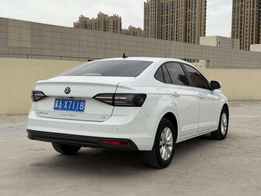 Volkswagen Lavida 2023 car image #5