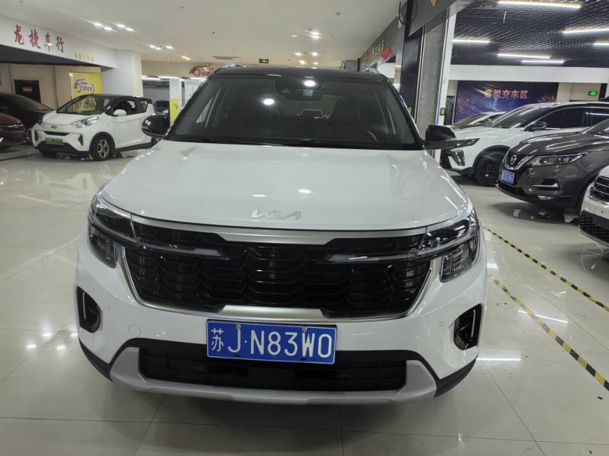 Kia Seltos 2023 #2 Kia Seltos 2023 car image #2
