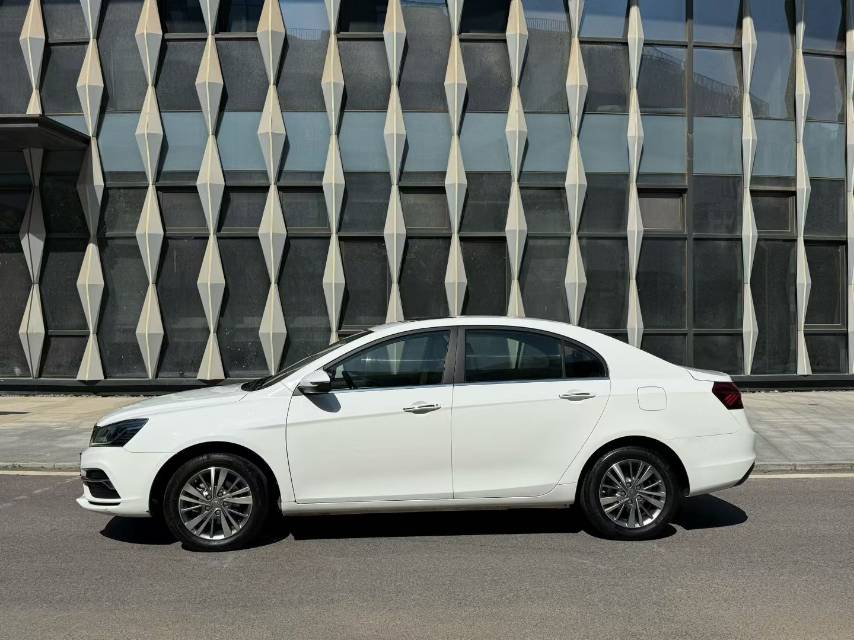 GEELY Emgrand 2018 #3 GEELY Emgrand 2018 car image #3