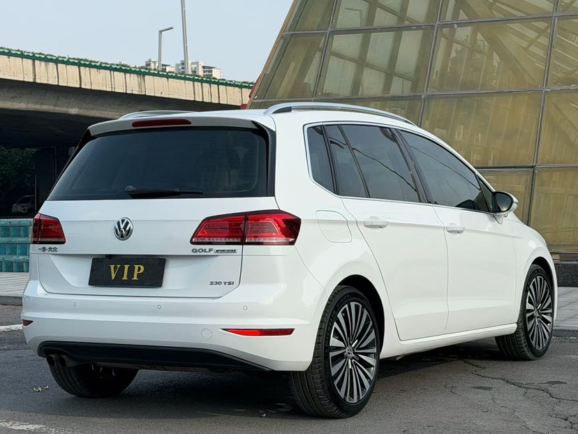 Volkswagen Golf Sportsvan 2017 #9 Volkswagen Golf Sportsvan 2017 car image #9