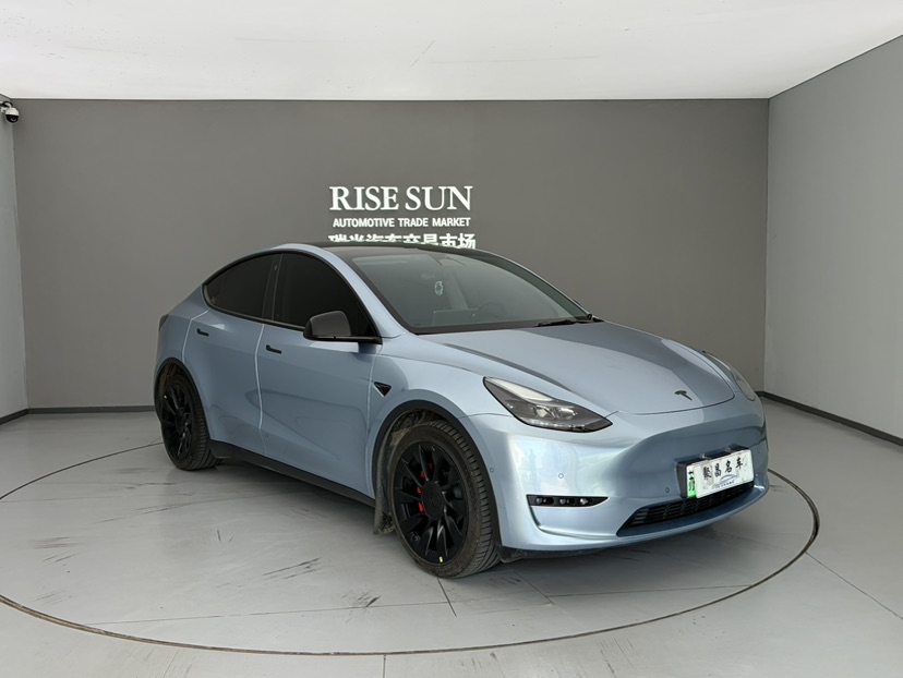 Tesla Model Y 2023 #3 Tesla Model Y 2023 car image #3