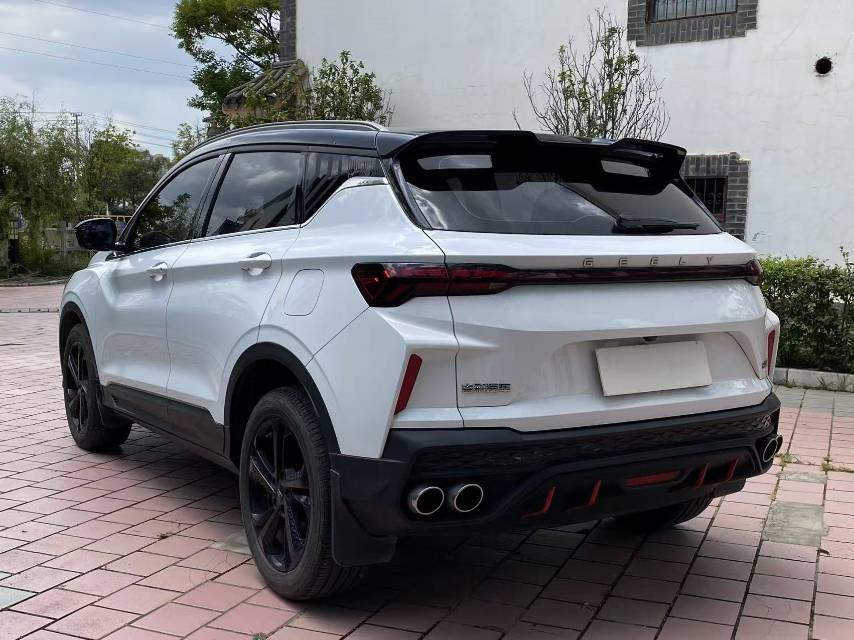 GEELY Coolray 2023 изображение автомобиля #9