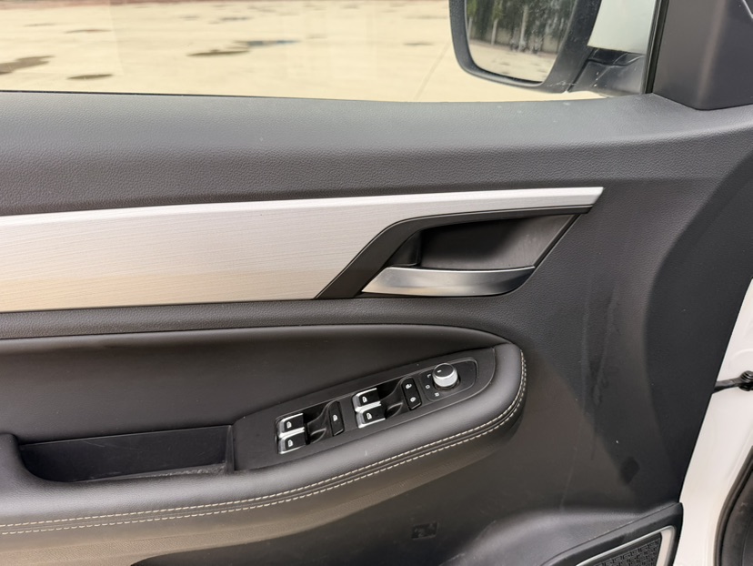 GEELY Vision X6 2020 car image #6