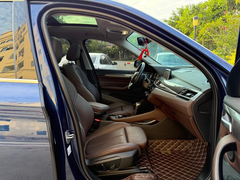 BMW X1 2019 #6 BMW X1 2019 car image #6
