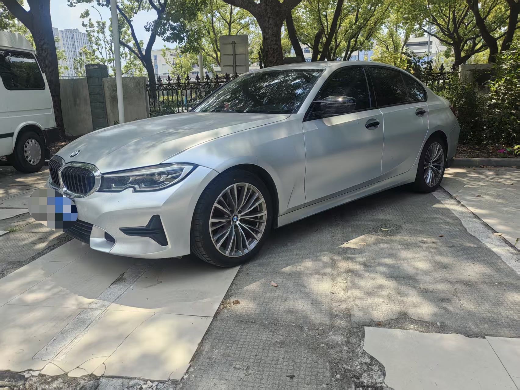BMW 3 Series 2021 BMW 3 Series 2021 car image