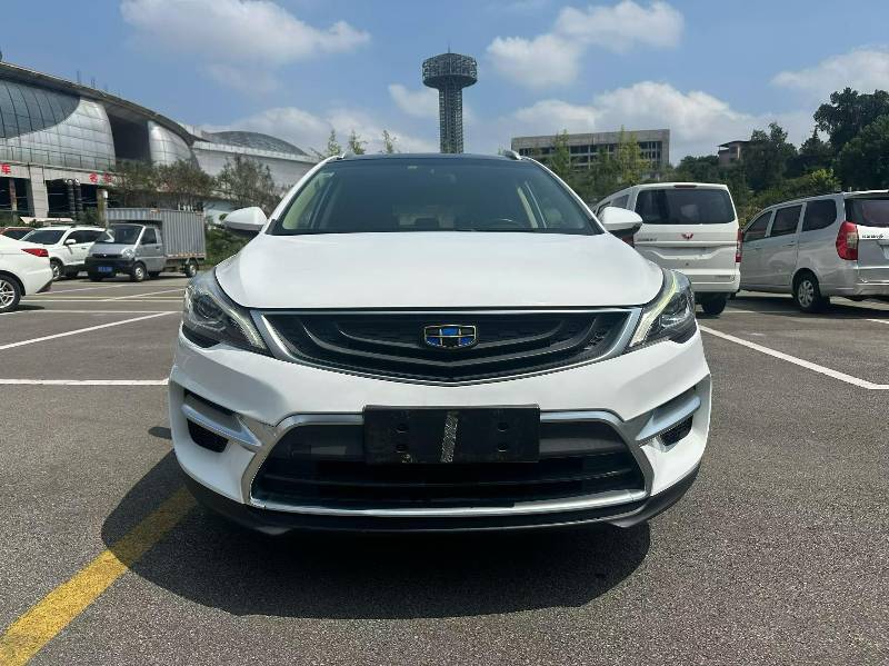 GEELY Emgrand GS 2018 GEELY Emgrand GS 2018 صورة سيارة