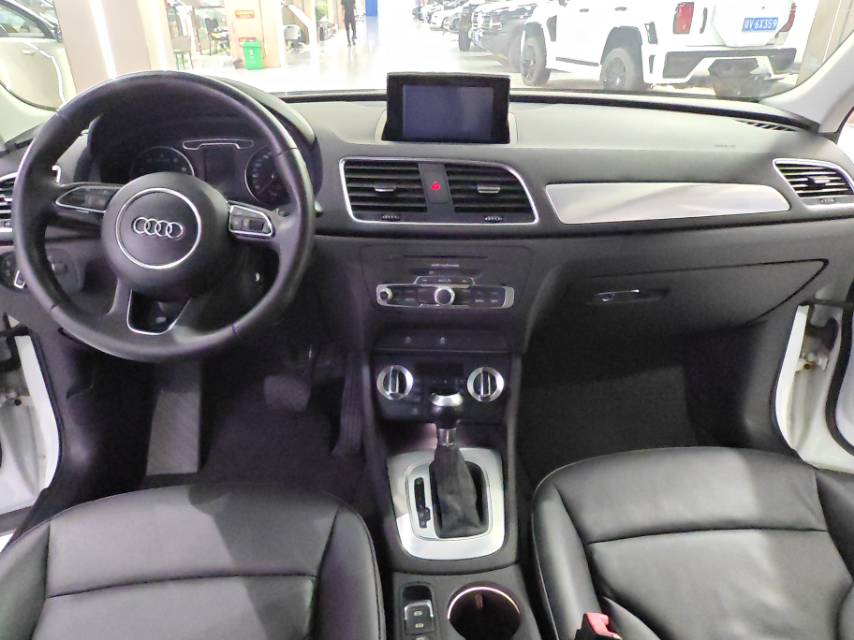 Audi Q3 2014 #6 Audi Q3 2014 car image #6