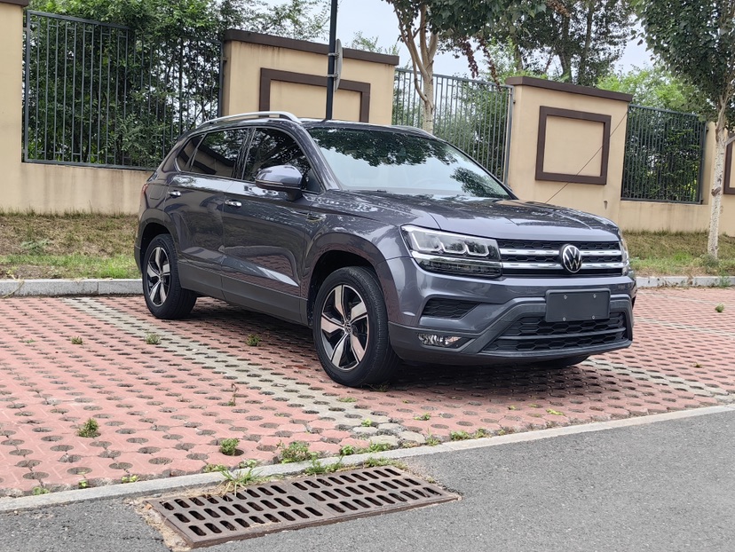 Volkswagen Tharu 2023 car image #2