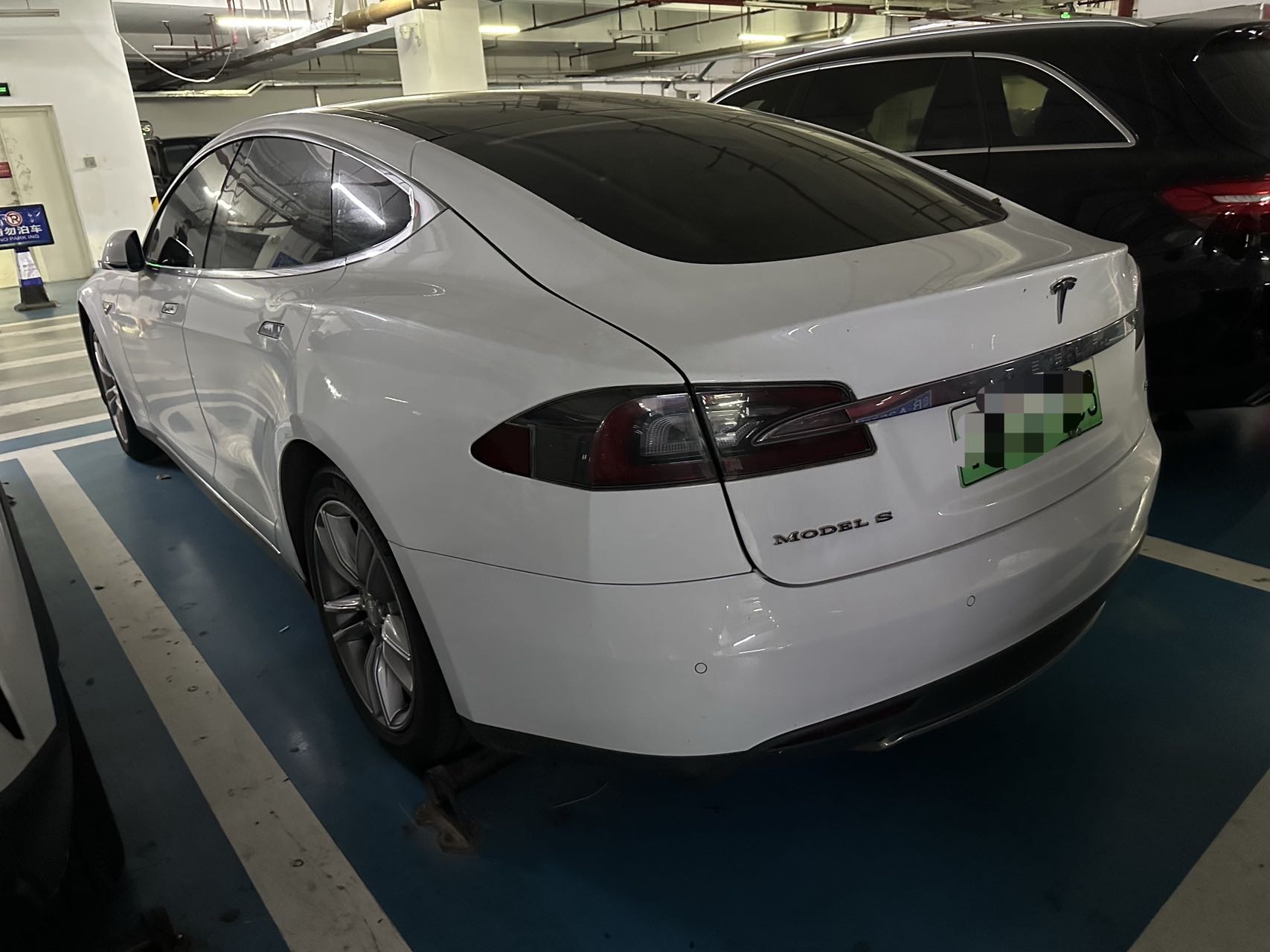 Tesla Model S 2014 #5 Tesla Model S 2014 car image #5