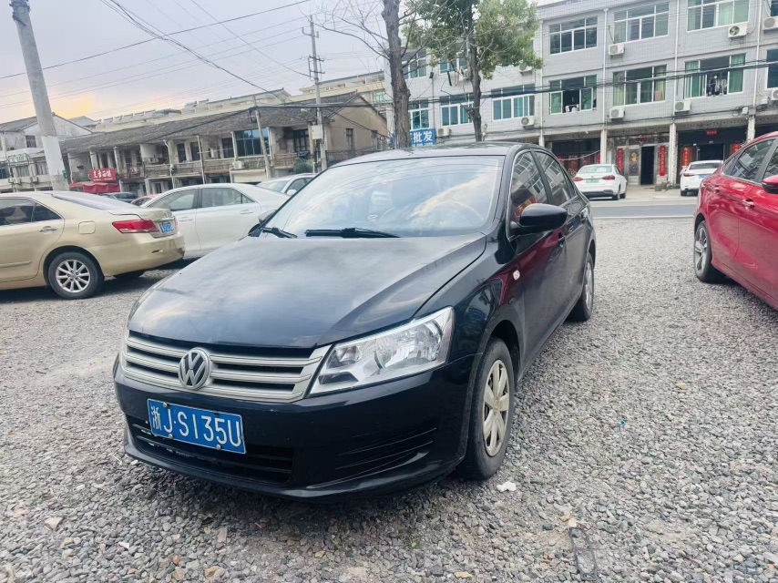 Volkswagen Santana 2014 immagine di auto 