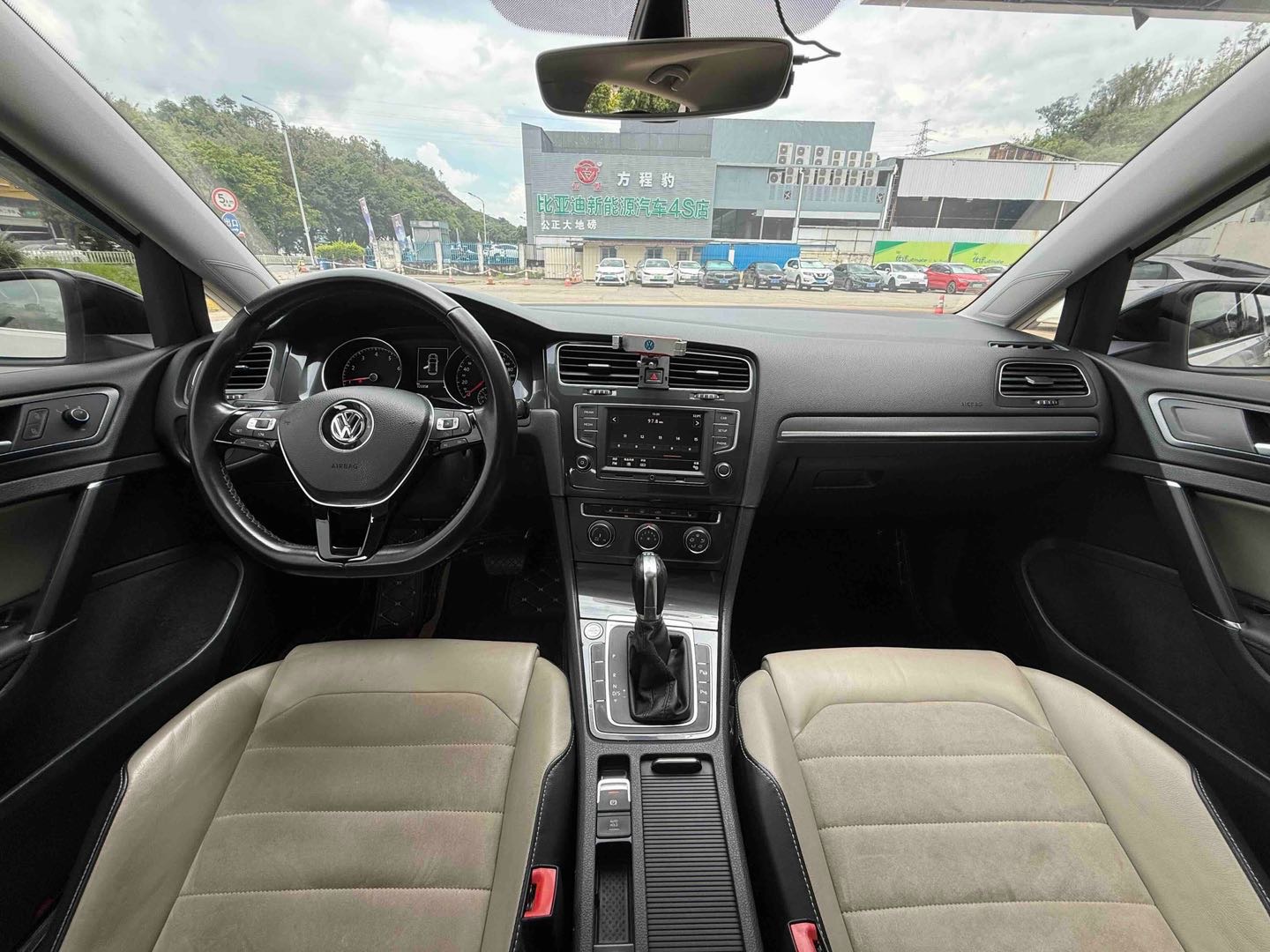 Volkswagen Golf 2017 #5 Volkswagen Golf 2017 car image #5