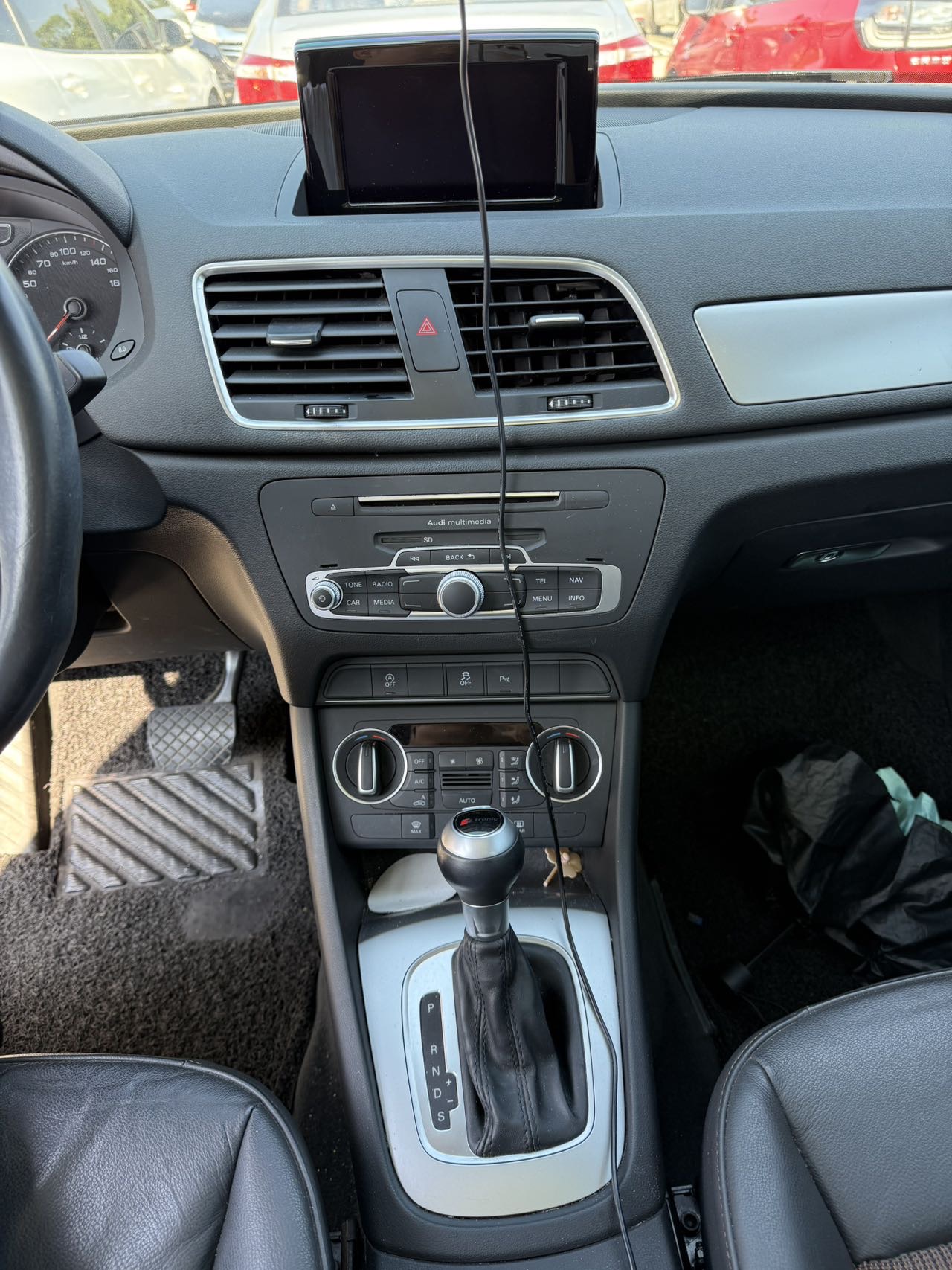 Audi Q3 2016 #6 Audi Q3 2016 car image #6