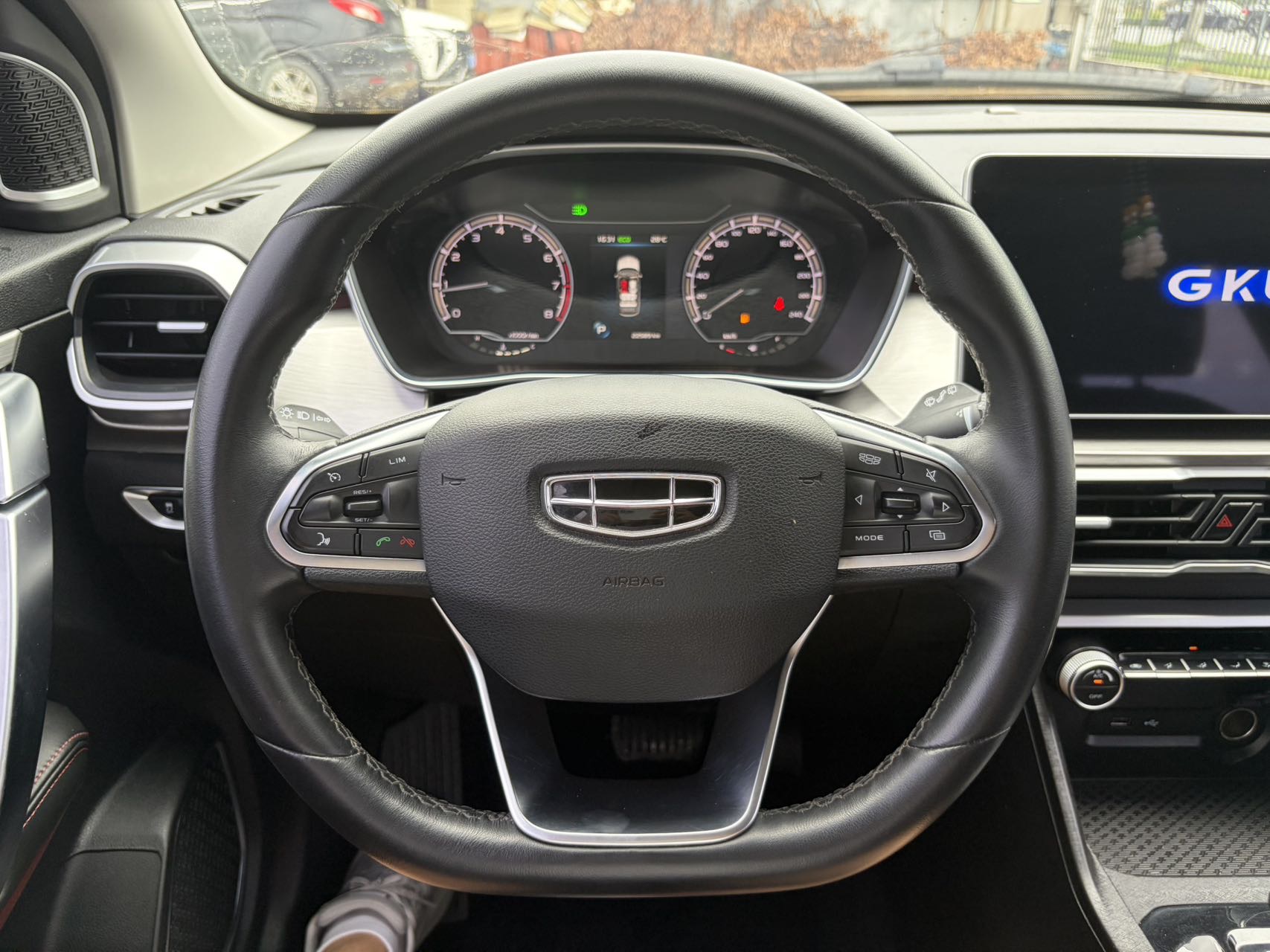 GEELY Coolray 2022 car image #6