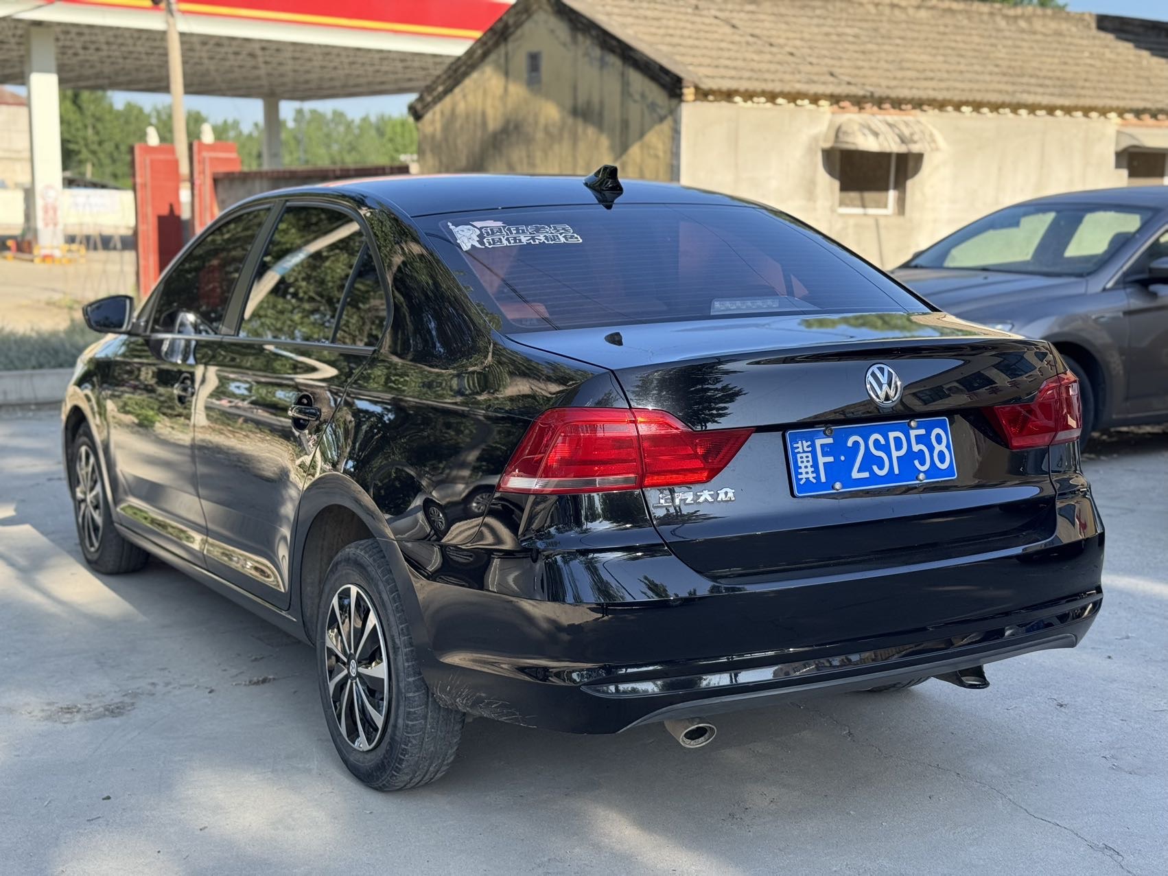 Volkswagen Santana 2018 car image #5