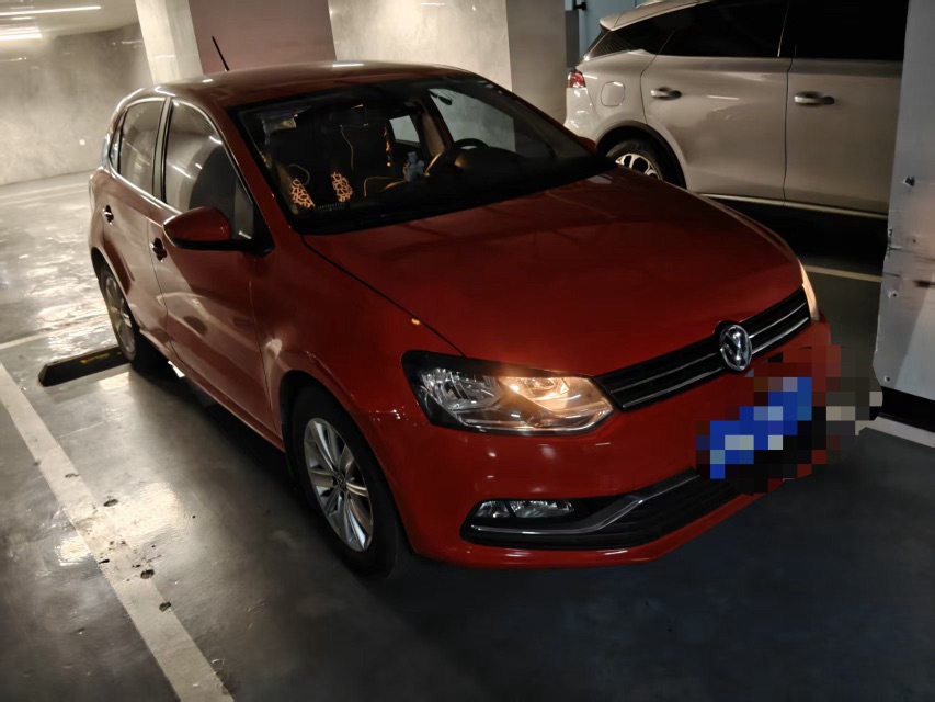 Volkswagen Polo 2014 car image #3