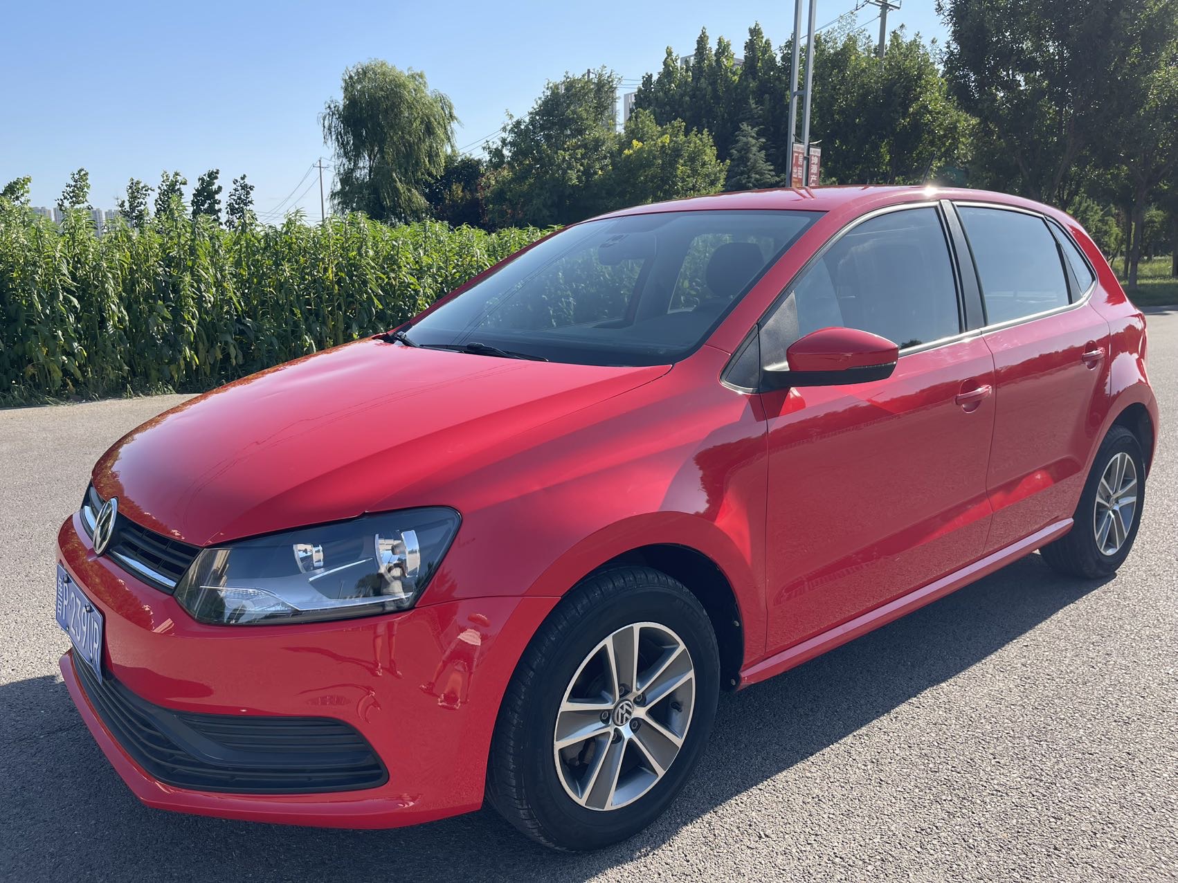 Volkswagen Polo 2017 car image 