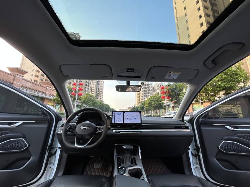 GEELY Emgrand 2023 car image #11
