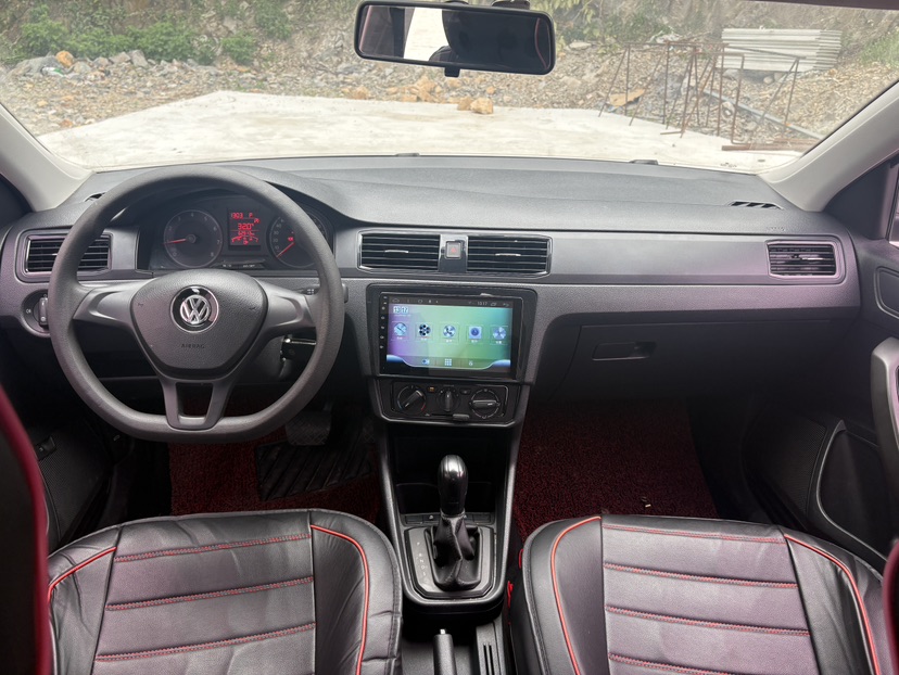 Volkswagen Santana 2019 car image #5