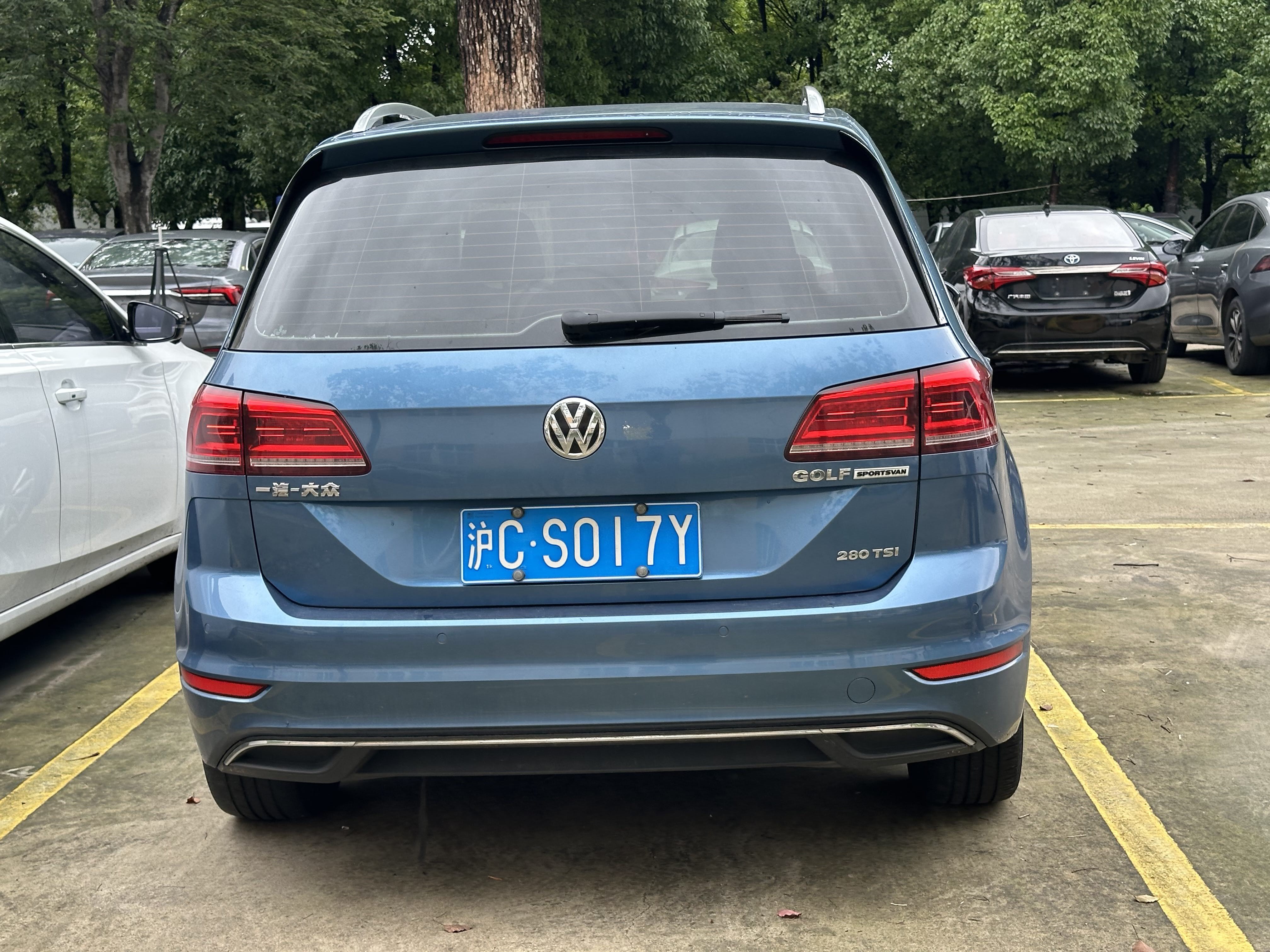 Volkswagen Golf Sportsvan 2020 car image #7