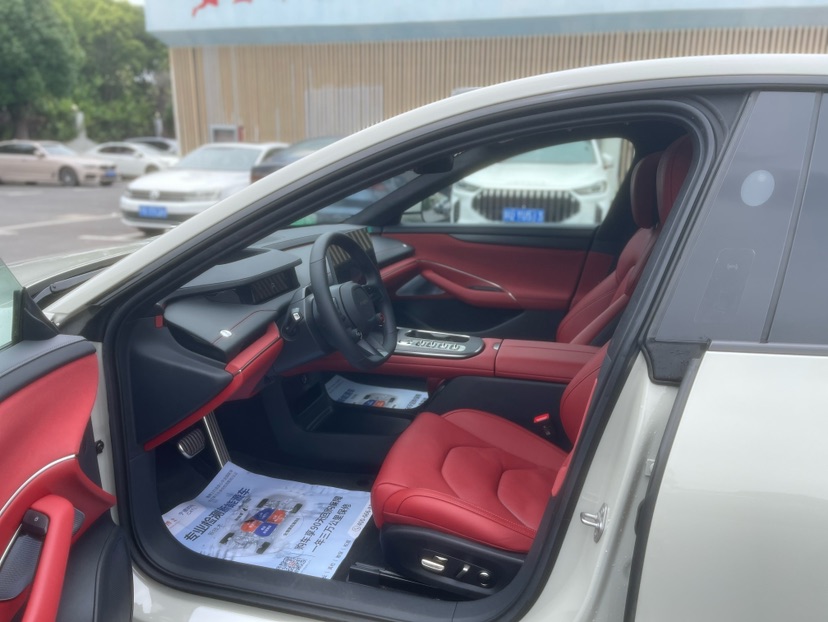 MI SU7 2025 car image #4
