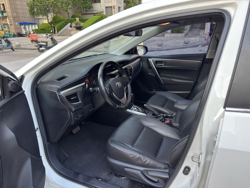 Toyota Corolla 2015 #4 Toyota Corolla 2015 car image #4