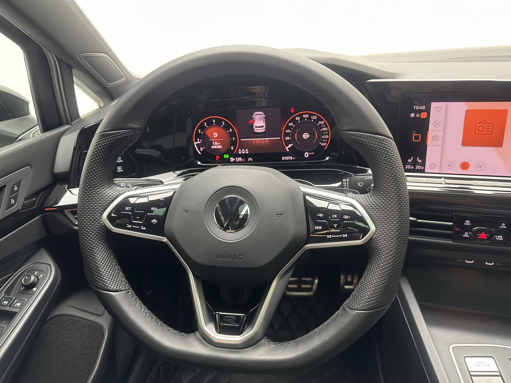 Volkswagen Golf 2022 car image #7