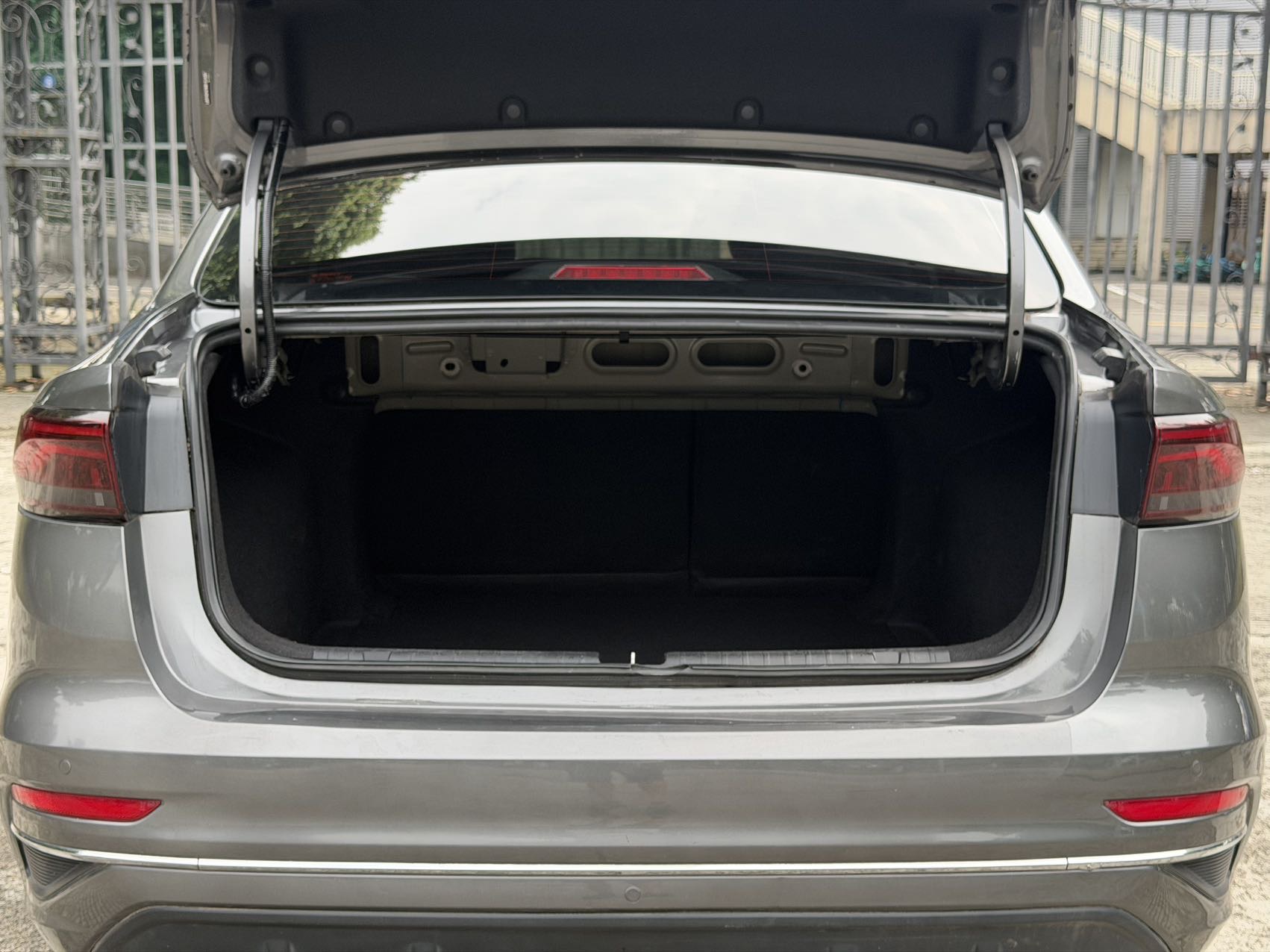 GEELY Emgrand 2022 #6 GEELY Emgrand 2022 car image #6