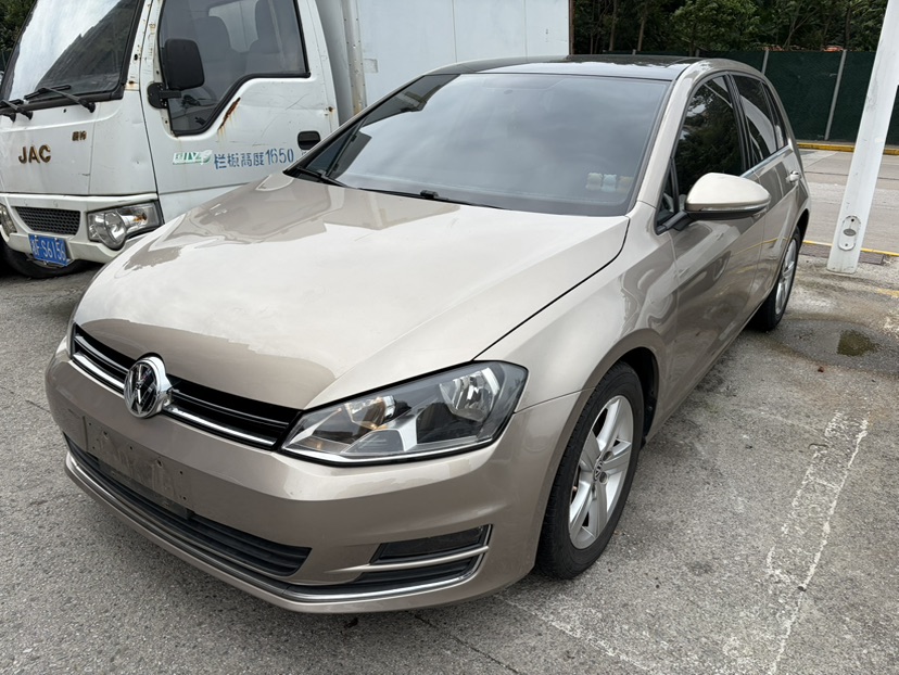 Volkswagen Golf 2015 car image 