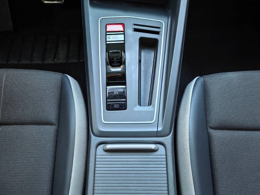 Volkswagen Golf 2023 #14 Volkswagen Golf 2023 car image #14