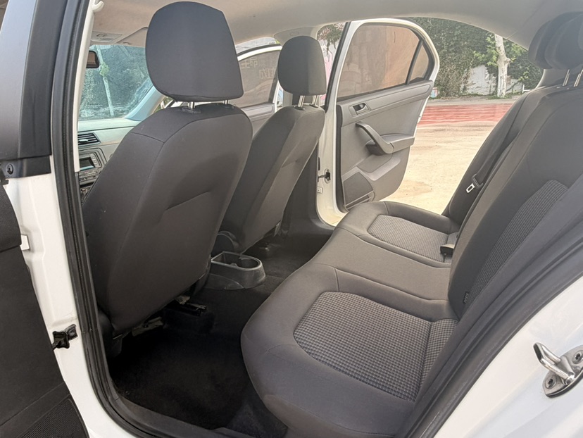Volkswagen Santana 2021 car image #12