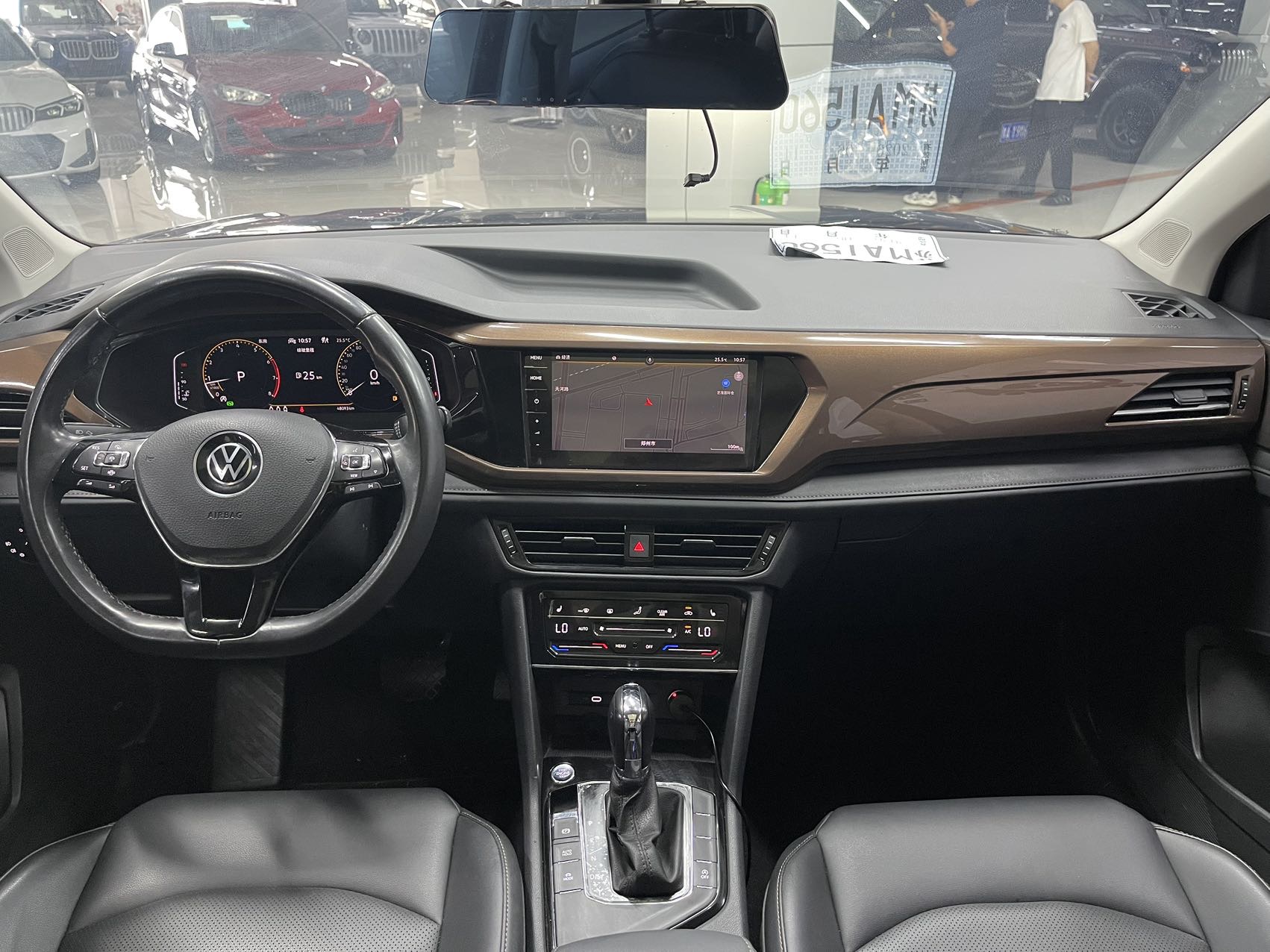 Volkswagen Tharu 2023 car image #11