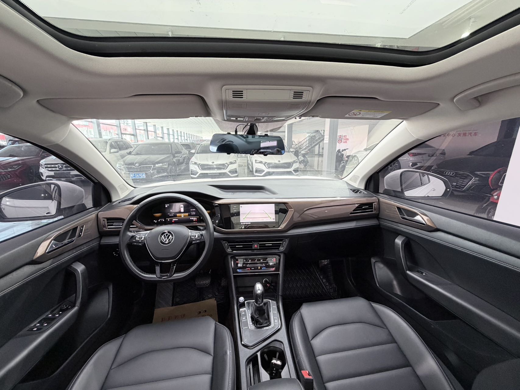 Volkswagen Tharu 2022 #10 Volkswagen Tharu 2022 car image #10