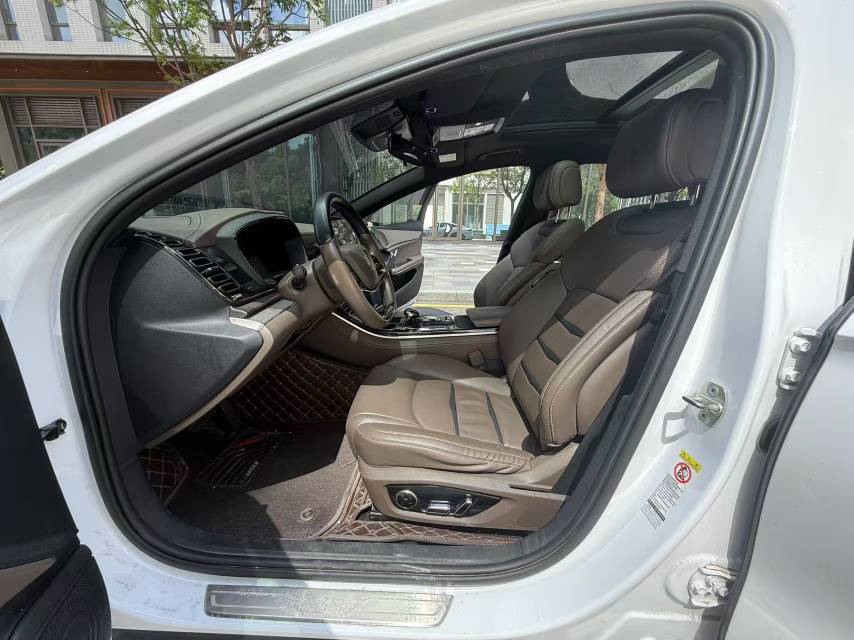 BYD Han 2022 #4 BYD Han 2022 car image #4