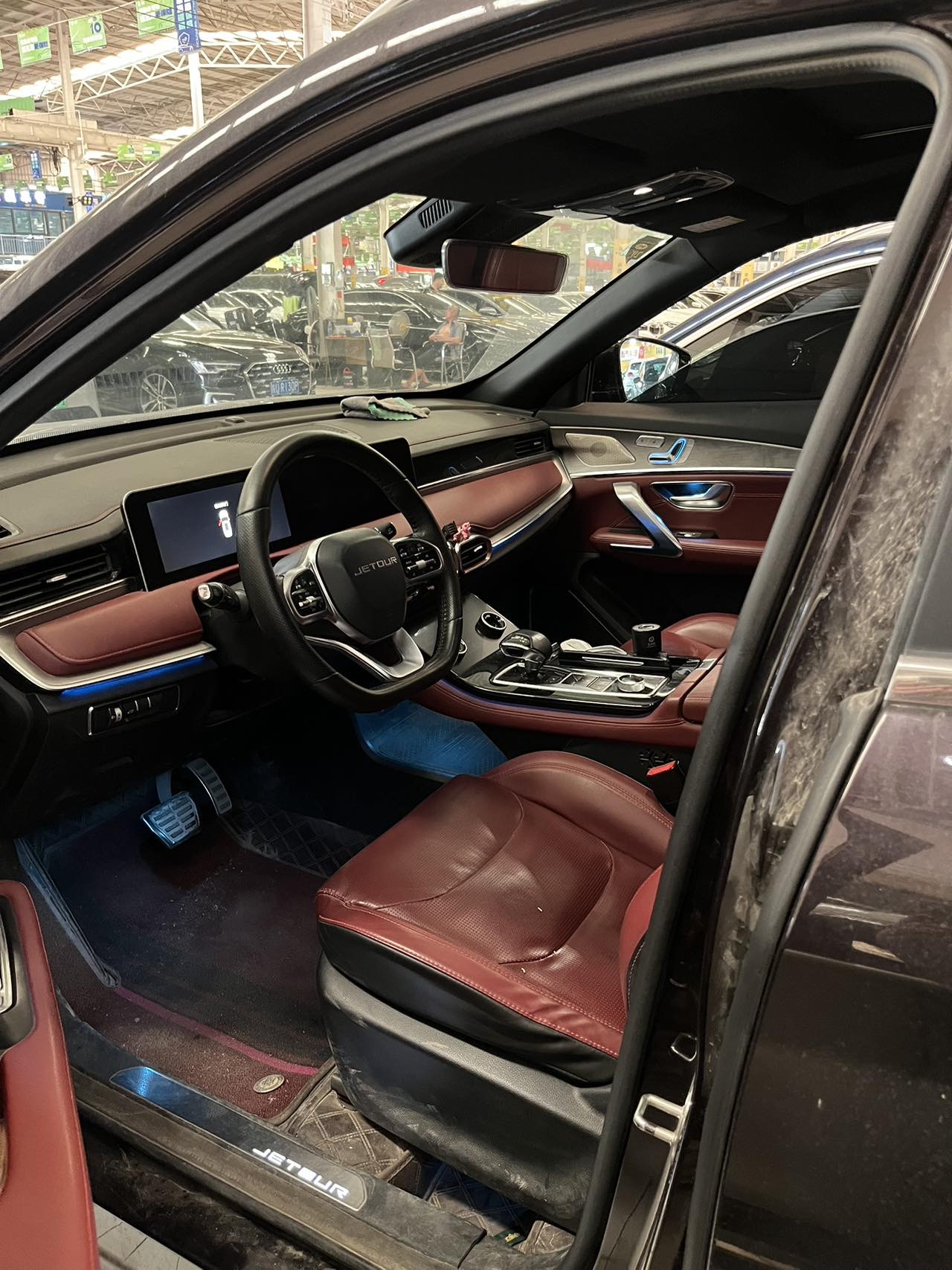Jetour X70 PLUS 2022 car image #4