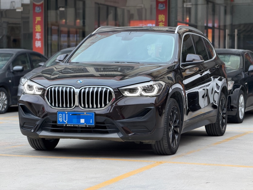 BMW X1 2021 BMW X1 2021 car image