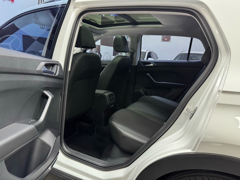 Volkswagen Tacqua 2023 car image #8