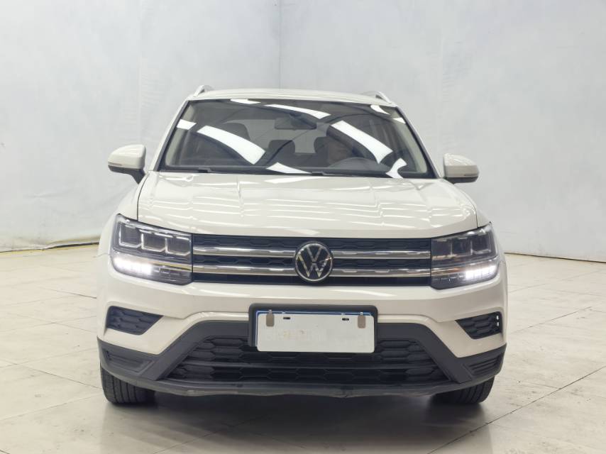 Volkswagen Tharu 2023 car image #2