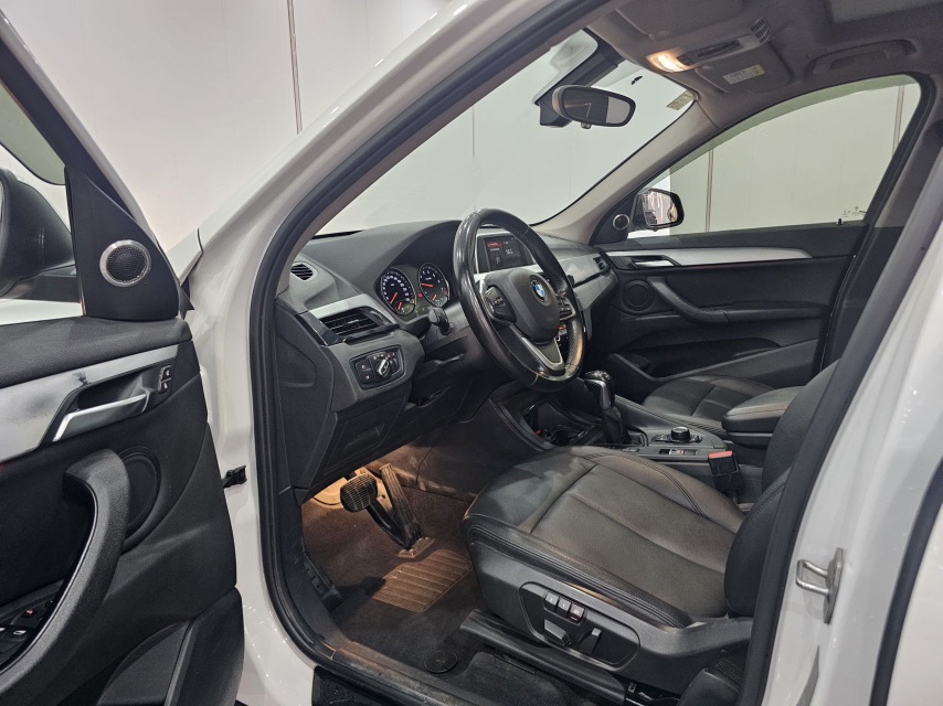 BMW X1 2018 #4 BMW X1 2018 car image #4