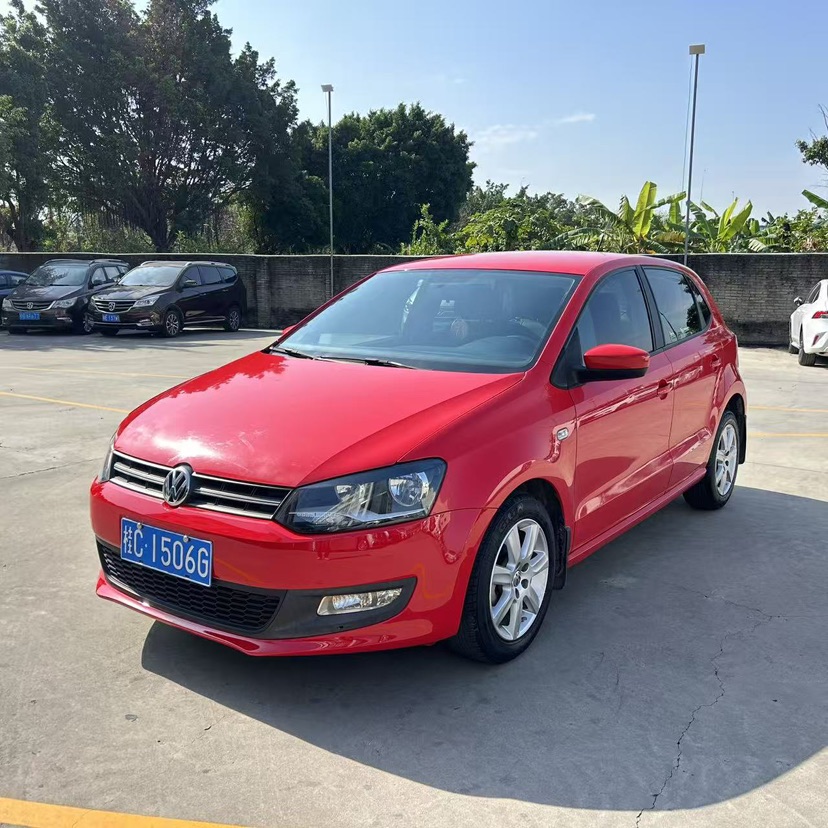 Volkswagen Polo 2014 car image 
