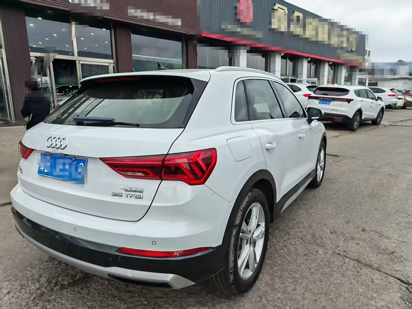 Audi Q3 2020 صورة سيارة #5